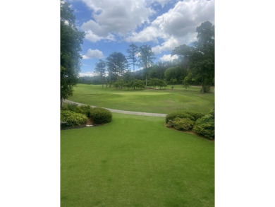 IF YOU EVER WANTED TO LIVE AND ENJOY THE LIFESTYLE AT THE on Marietta Country Club in Georgia - for sale on GolfHomes.com, golf home, golf lot