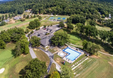 Acre lot in Eagle's Nest with updates where it counts and room on Eagles Nest Country Club in Kentucky - for sale on GolfHomes.com, golf home, golf lot