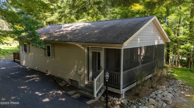 Charming ranch home in The Hideout offering a bright, open floor on The Hideout Golf in Pennsylvania - for sale on GolfHomes.com, golf home, golf lot