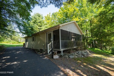 Charming ranch home in The Hideout offering a bright, open floor on The Hideout Golf in Pennsylvania - for sale on GolfHomes.com, golf home, golf lot