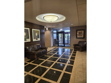 Dreaming of living by the lake? This cozy one-bedroom condo puts on Jackson Park Golf Course in Illinois - for sale on GolfHomes.com, golf home, golf lot