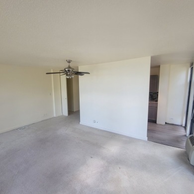 Dreaming of living by the lake? This cozy one-bedroom condo puts on Jackson Park Golf Course in Illinois - for sale on GolfHomes.com, golf home, golf lot