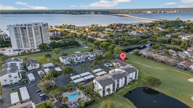 LOCATION...LOCATION.... LOCATION! Premium location on the on The Landings Yacht, Golf and Tennis Club in Florida - for sale on GolfHomes.com, golf home, golf lot