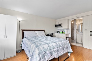 Welcome to this beautifully renovated, active legal short-term on Ala Wai Golf Course in Hawaii - for sale on GolfHomes.com, golf home, golf lot