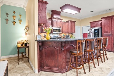 Stunning 4 bedroom 2 bath house features 12' ceilings over-sized on L.E. Ramey Golf Course in Texas - for sale on GolfHomes.com, golf home, golf lot