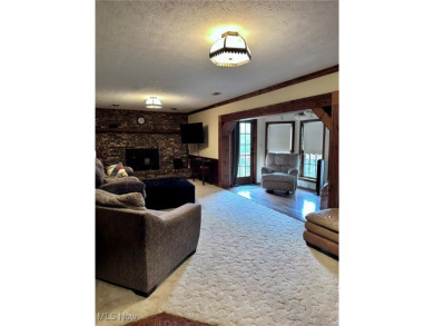 Overlooking the South Hills Golf Course, you will find this on South Hills Golf Club in West Virginia - for sale on GolfHomes.com, golf home, golf lot