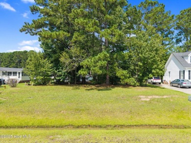 Affordable coastal living! This 0.22-acre lot in a quiet on Thistle Golf Club in North Carolina - for sale on GolfHomes.com, golf home, golf lot