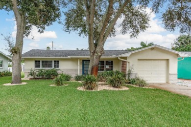 Welcome to 2013 Princeton Ave! This quaint and beautifully on The Dunedin Country Club in Florida - for sale on GolfHomes.com, golf home, golf lot