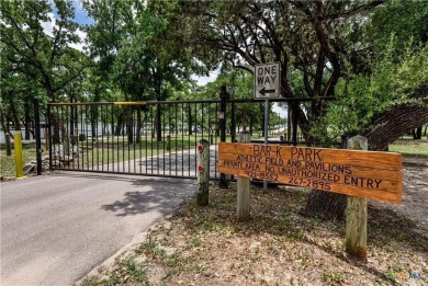 Flat CORNER lot. Utilities at street! Enjoy nearby amenities on Lago Vista Golf Club in Texas - for sale on GolfHomes.com, golf home, golf lot