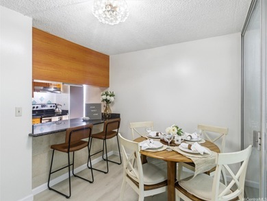 Newly renovated corner end spacious 2 bedrooms in Kahana Kai on Honolulu Country Club in Hawaii - for sale on GolfHomes.com, golf home, golf lot