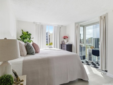 Newly renovated corner end spacious 2 bedrooms in Kahana Kai on Honolulu Country Club in Hawaii - for sale on GolfHomes.com, golf home, golf lot