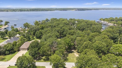 Fantastic opportunity to own 1.08 acres just a golf cart ride to on Patricia Island Golf Club in Oklahoma - for sale on GolfHomes.com, golf home, golf lot