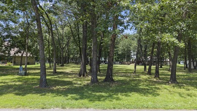 Fantastic opportunity to own 1.08 acres just a golf cart ride to on Patricia Island Golf Club in Oklahoma - for sale on GolfHomes.com, golf home, golf lot