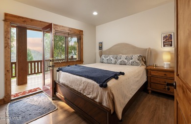 Spacious, warm, and sunny, fully furnished mountain decor home on Eagle Vail Golf Course in Colorado - for sale on GolfHomes.com, golf home, golf lot