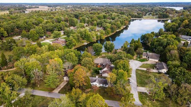 Welcome to 1084 W Star Circle--an inviting 3-bedroom, 2-bath on Christmas Lake Golf Course in Indiana - for sale on GolfHomes.com, golf home, golf lot