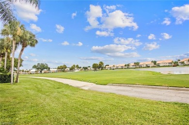 NOT IN A FLOOD ZONE, no stairs, waterfront, beautifully updated on Worthington Country Club in Florida - for sale on GolfHomes.com, golf home, golf lot