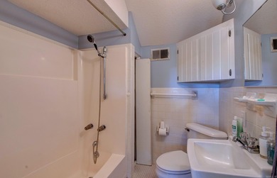 This spacious home in Foxwood offers 3 bedrooms and 3 1/2  baths on Foxwood Golf Club in Arkansas - for sale on GolfHomes.com, golf home, golf lot