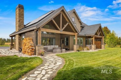 Luxury mountain living in sought-after Jug Mountain Ranch! This on Jug Mountain Ranch Golf Course in Idaho - for sale on GolfHomes.com, golf home, golf lot