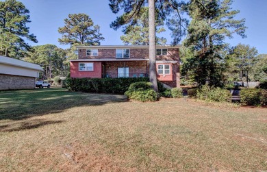 This spacious home in Foxwood offers 3 bedrooms and 3 1/2  baths on Foxwood Golf Club in Arkansas - for sale on GolfHomes.com, golf home, golf lot