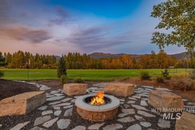 Luxury mountain living in sought-after Jug Mountain Ranch! This on Jug Mountain Ranch Golf Course in Idaho - for sale on GolfHomes.com, golf home, golf lot