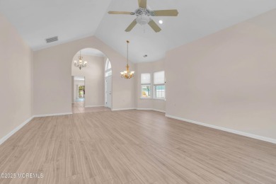 2 bed, 2 bath home in the desirable 55+ Renaissance Adult on Renaissance Country Club in New Jersey - for sale on GolfHomes.com, golf home, golf lot