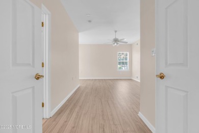 2 bed, 2 bath home in the desirable 55+ Renaissance Adult on Renaissance Country Club in New Jersey - for sale on GolfHomes.com, golf home, golf lot