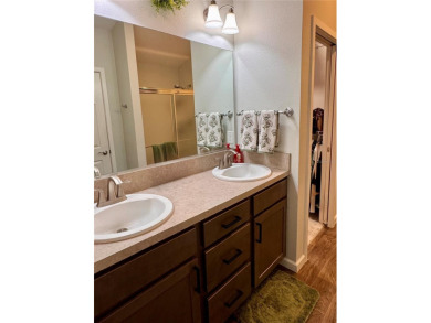 This immaculate 2 bedroom, 2 bath Moonstone Patio Villa offers 1 on Pennbrooke Fairways in Florida - for sale on GolfHomes.com, golf home, golf lot