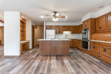 Lots of square footage for the money! West end home near on DeSoto Golf Course in Arkansas - for sale on GolfHomes.com, golf home, golf lot