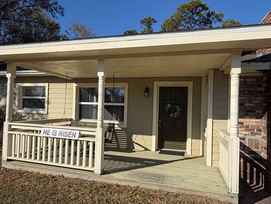 This charming home is located on a spacious 0.26-acre corner lot on  in Florida - for sale on GolfHomes.com, golf home, golf lot