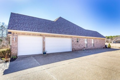 Roof and Hvac are less than 2 yrs old. Front  porch looks out to on Isabella Golf Course  in Arkansas - for sale on GolfHomes.com, golf home, golf lot