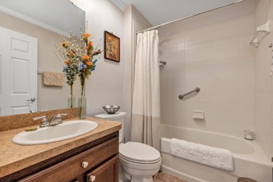 Affordable, Updated Villa in Sought-After Arlington Ridge - on Arlington Ridge Golf Club in Florida - for sale on GolfHomes.com, golf home, golf lot