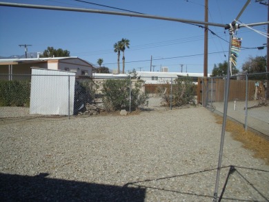 This 1973 Manufactured home is in a quite cul-sac with a large on The Club At Shenandoah Springs in California - for sale on GolfHomes.com, golf home, golf lot