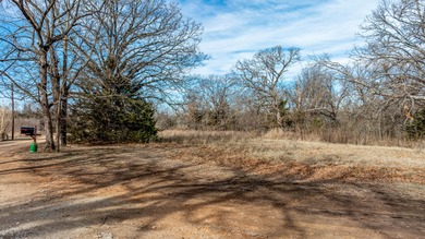 Great opportunity approximately 1acre m/l lot located in a on Patricia Island Golf Club in Oklahoma - for sale on GolfHomes.com, golf home, golf lot