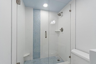 Move right in to this beautifully remodeled corner unit with on North Palm Beach Country Club in Florida - for sale on GolfHomes.com, golf home, golf lot