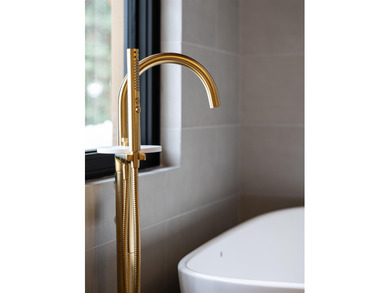 Just off the 18th tee box, Par 5 is a refined mountain retreat on Lahontan Golf Club - Lahontan in California - for sale on GolfHomes.com, golf home, golf lot