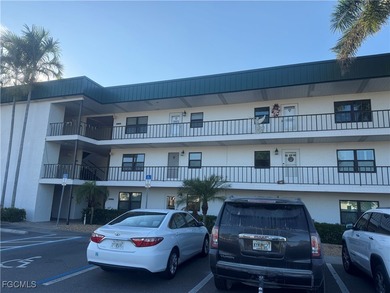 IDEAL FOR BUYER SEEKING A PROJECT! 55+ COMMUNITY. FULL on Seven Lakes Golf and Tennis Community in Florida - for sale on GolfHomes.com, golf home, golf lot