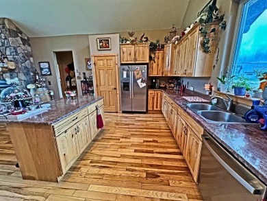 Suzy Woodward, Team Murphy Realty, C: , suzy,  : Beautiful Home on Rio Grande Golf Club in Colorado - for sale on GolfHomes.com, golf home, golf lot