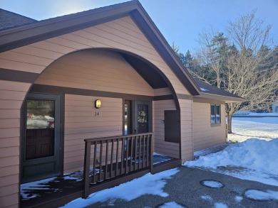 Check out this 3 bedroom, 2 and half bath year round getaway in on Jack O Lantern Resort in New Hampshire - for sale on GolfHomes.com, golf home, golf lot