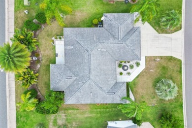 NEW ROOF WILL BE INSTALLED BEFORE CLOSING. This charming on Glenview Championship Golf and Country Club in Florida - for sale on GolfHomes.com, golf home, golf lot