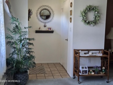 Hawthorne model....NEWER GAS HEAT AND CENTRAL AIR...Thermal on Lions Head Country Club in New Jersey - for sale on GolfHomes.com, golf home, golf lot