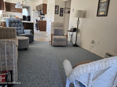Hawthorne model....NEWER GAS HEAT AND CENTRAL AIR...Thermal on Lions Head Country Club in New Jersey - for sale on GolfHomes.com, golf home, golf lot