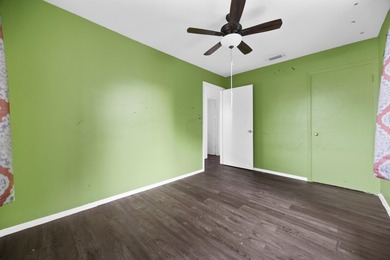 Great opportunity in the heart of Lake Worth Beach. This home on Lake Worth Municipal Golf Course in Florida - for sale on GolfHomes.com, golf home, golf lot