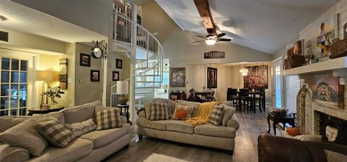 EXQUISITE 3/2 HOME IN 24/7 GATED COMMUNITY! Situated on the golf on Wildwood Golf Course in Texas - for sale on GolfHomes.com, golf home, golf lot