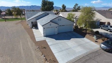 Custom Built Home, Energy Efficient, 9 Tons of AC, double on Desert Lakes Golf Course in Arizona - for sale on GolfHomes.com, golf home, golf lot