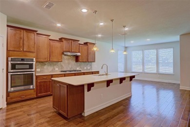 Discover your dream home in this stunning two-bedroom on Frisco Lakes Golf Course in Texas - for sale on GolfHomes.com, golf home, golf lot