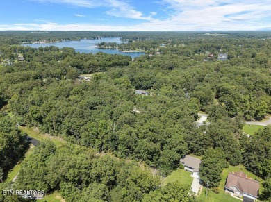 Move In Ready Home in Lake Tansi!! This spacious 2 bedroom PLUS on Lake Tansi Village Country Club in Tennessee - for sale on GolfHomes.com, golf home, golf lot