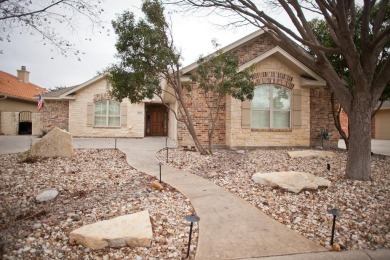 Welcome to this exquisite luxurious patio home situated on the on Bentwood Country Club in Texas - for sale on GolfHomes.com, golf home, golf lot