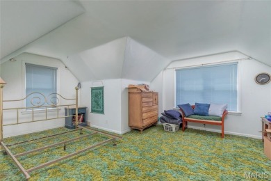 Not your typical Greendale home.  3 beds, 2 full baths, finished on Normandie Golf Club in Missouri - for sale on GolfHomes.com, golf home, golf lot