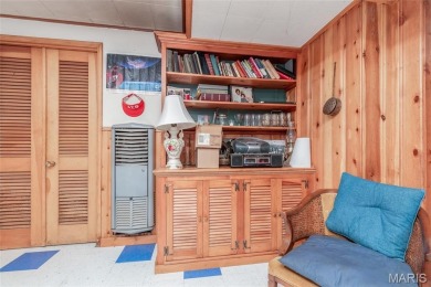 Not your typical Greendale home.  3 beds, 2 full baths, finished on Normandie Golf Club in Missouri - for sale on GolfHomes.com, golf home, golf lot