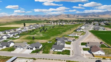 Bright, Spacious, and Steps from the Golf Course Tucked away on on Preston Golf and Country Club in Idaho - for sale on GolfHomes.com, golf home, golf lot